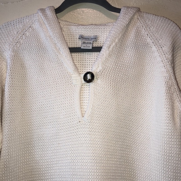 Definite View chunky knit sweater. Size L - Picture 2 of 5